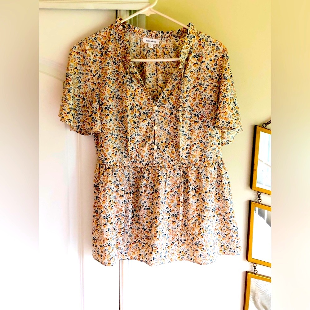 Mittoshop floral blouse. Babydoll style. Size small